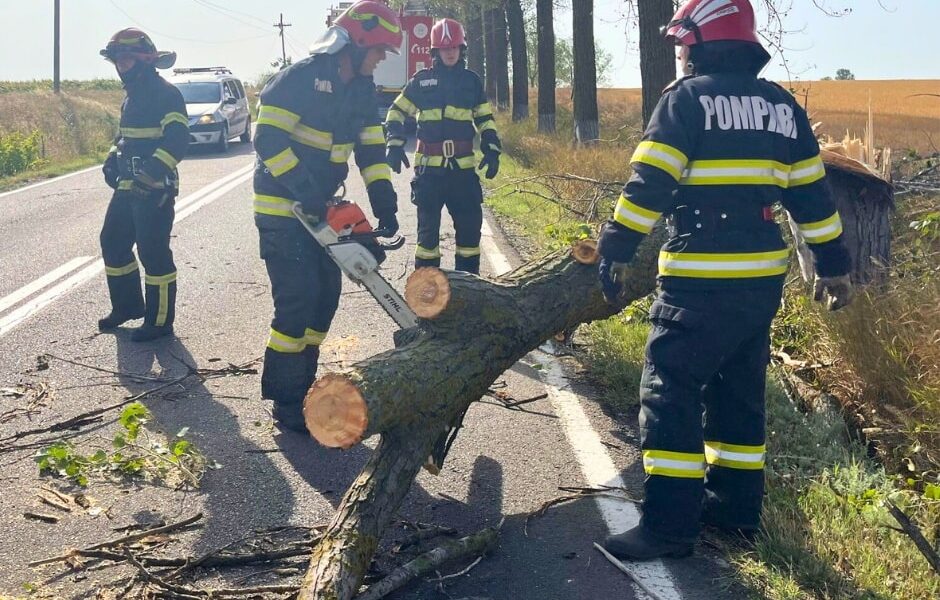 Intervenție pompieri