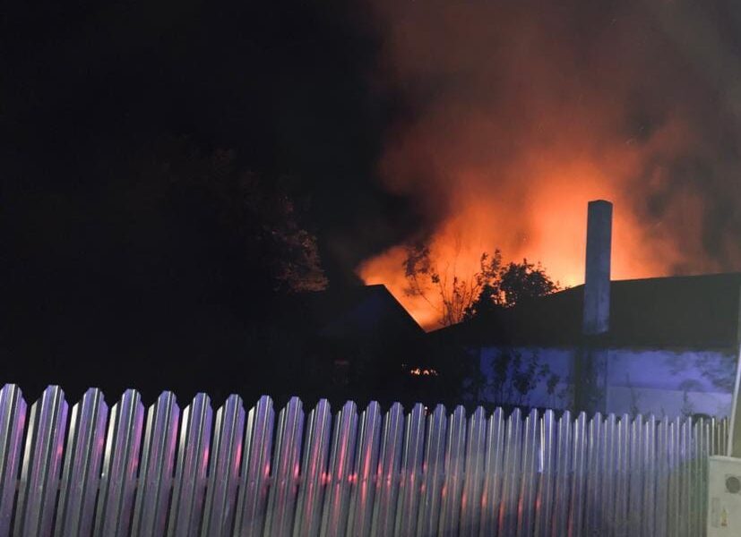 Incendiu casă din Perieți, Ialomița