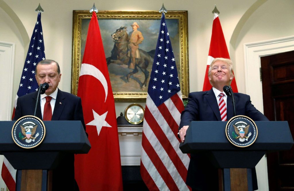 Trump mizează pe ajutorul lui Erdogan pentru a pune capăt războiului din Ucraina