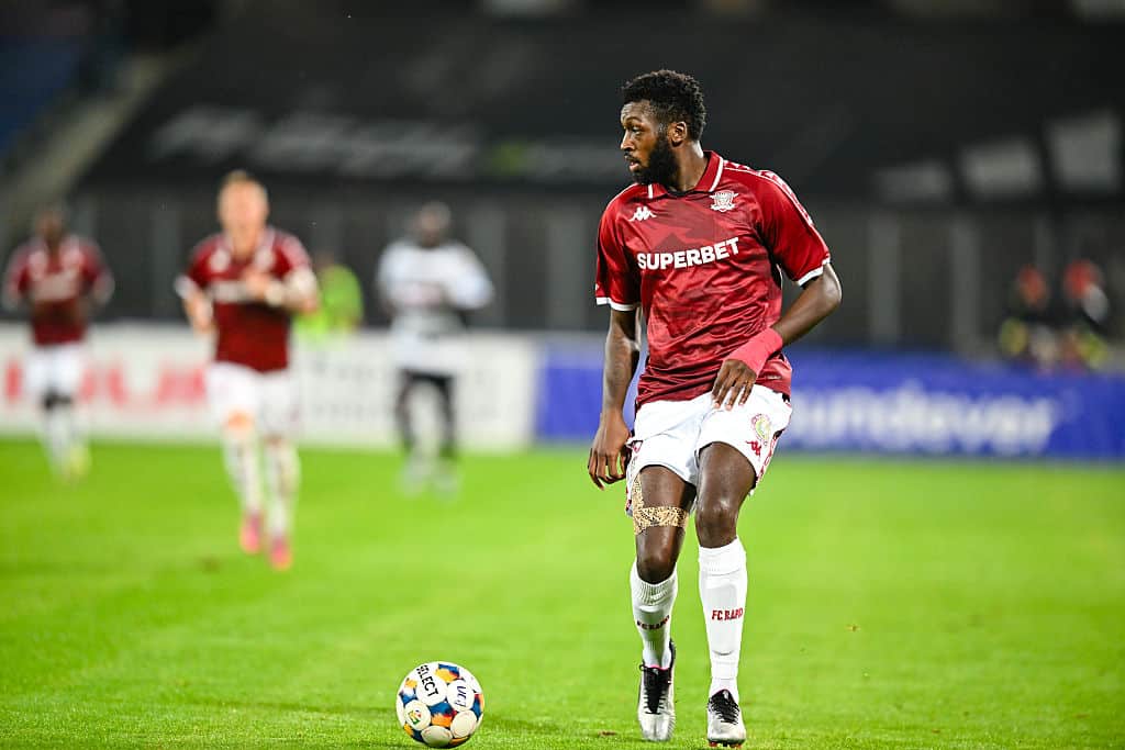 universitatea cluj v rapid 1923 romania superliga