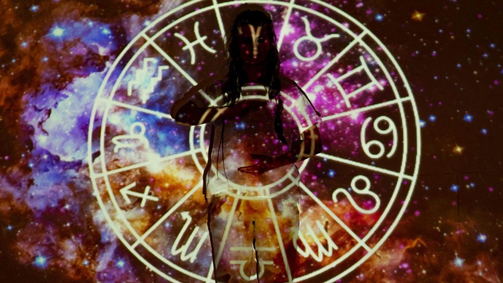 Horoscop 27 ianuarie 2026: un risc de evitat și schimbări neașteptate pentru toate zodiile