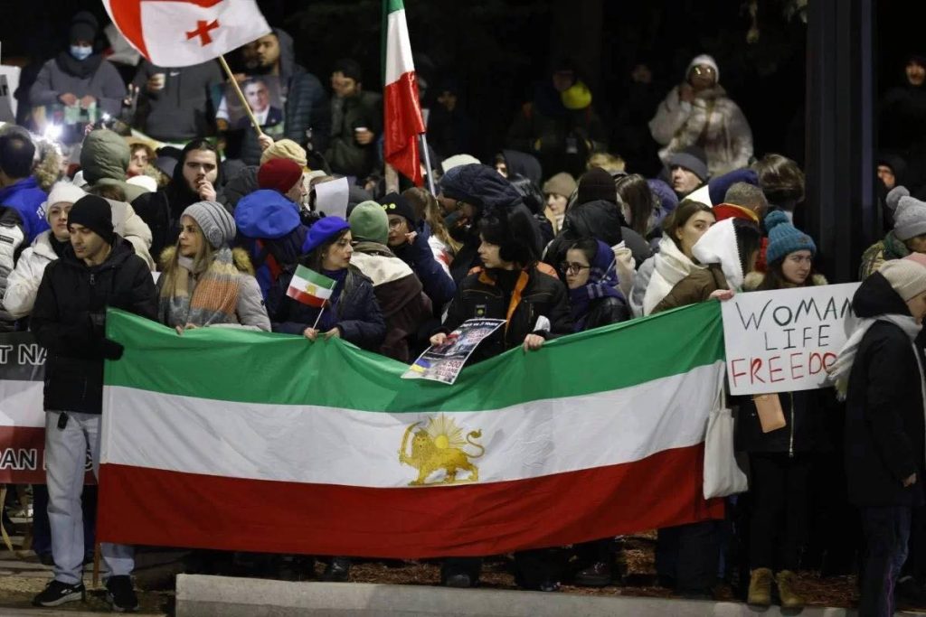 iran protestatari predare revolte