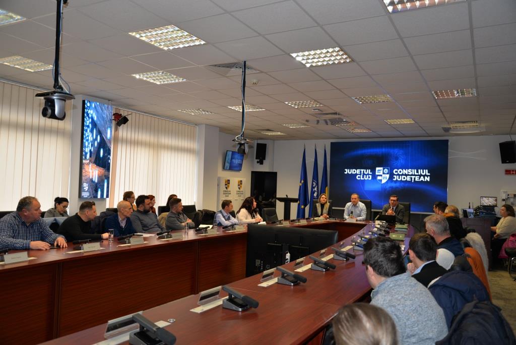 Primăriile de comune din județul Cluj, înrolate în platforma Ghișeul Unic a Consiliului Județean pentru a elibera acte de urbanism online
